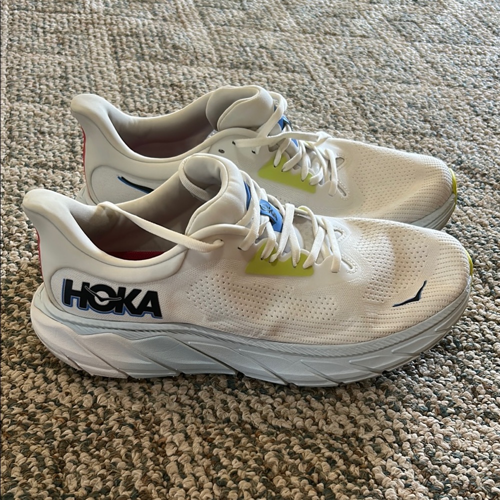 Hoka Arahi 7